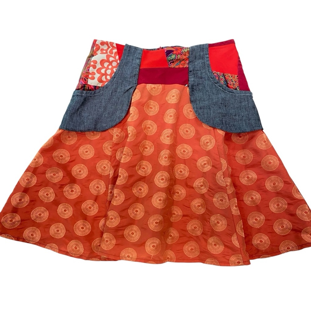 Myco Anna stunning skirt unique design recycled materials A-line pockets size 2